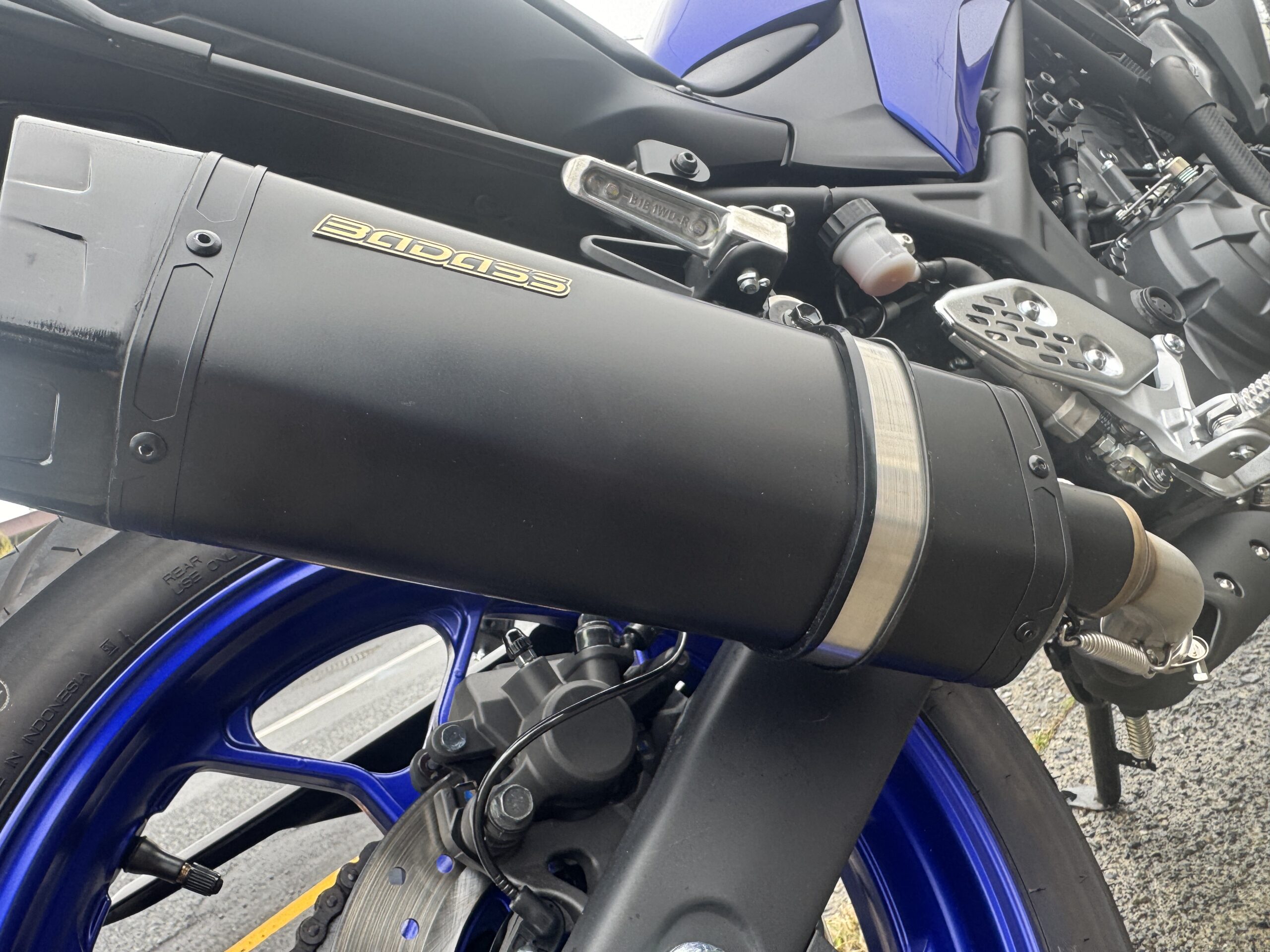 サイレンサー 51 ミリメートルパイプオートバイの排気ユニバーサル